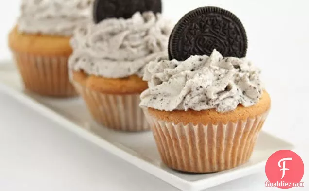 Cookies and Cream Cupcakes with Oreo Frosting