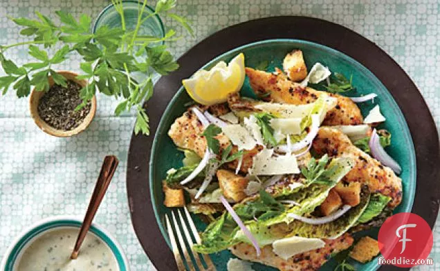 भुना हुआ चिकन सीज़र सलाद
