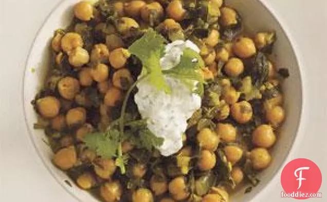 Chickpea-spinach Curry With Cucumber-yogurt Sauce