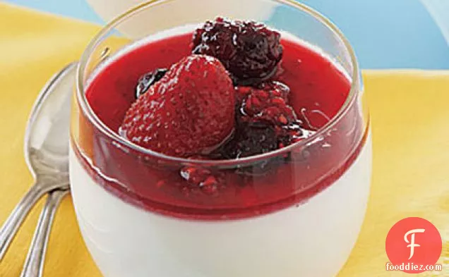 Lemon Panna Cotta with Berry Compote