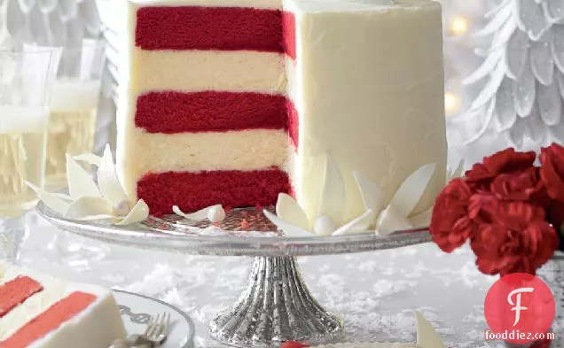 Red Velvet-White Chocolate Cheesecake