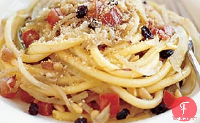 Pasta with Anchovies, Currants, Fennel, and Pine Nuts