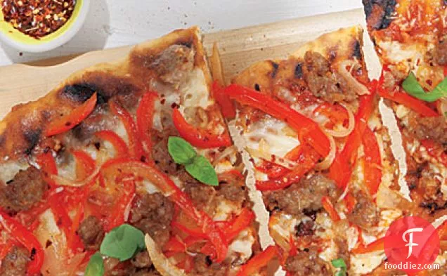 Sausage, Pepper and Onion Pizza