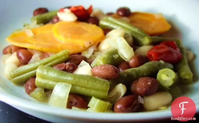 Mediterranean Style Beans and Vegetables (Crock Pot)