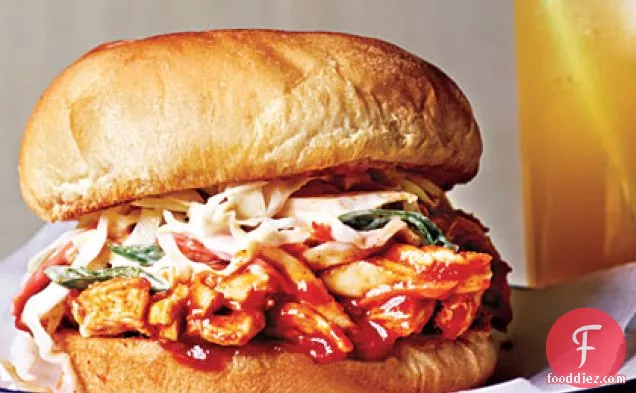 बारबेक्यू चिकन सैंडविच