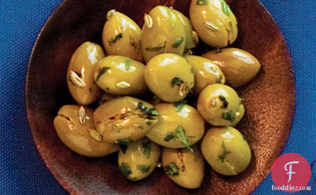 Cracked Green Olives With Fennel