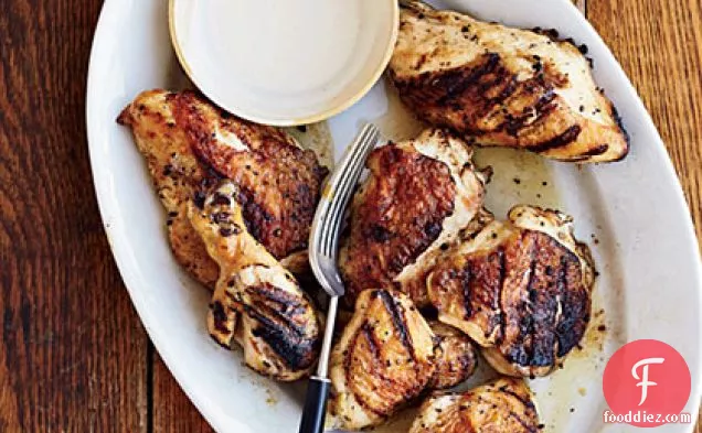 व्हाइट बारबेक्यू सॉस के साथ बिग बॉब गिब्सन का चिकन