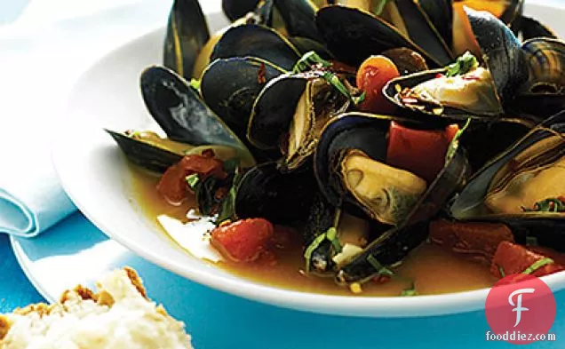 Orange and Basil Mussels