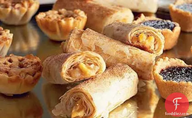 Apple and Cream Cheese Roll-Ups