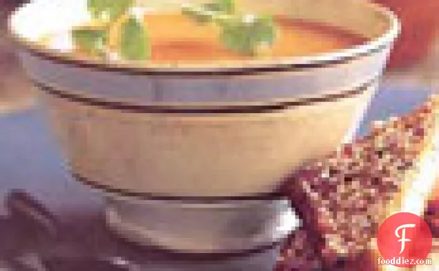 गर्म और खट्टा कद्दू का सूप