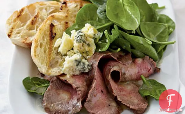 रोज़मेरी-डिजॉन ग्रिल्ड स्टेक सलाद