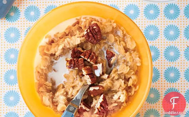 Apple Cider Oatmeal with Pecans