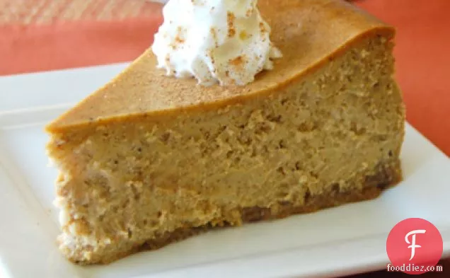 Pumpkin Cheesecake With Gingersnaps