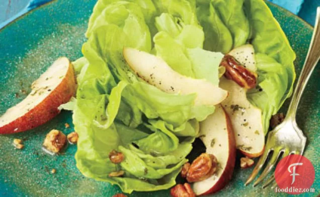 Leafy Green Salad with Pears