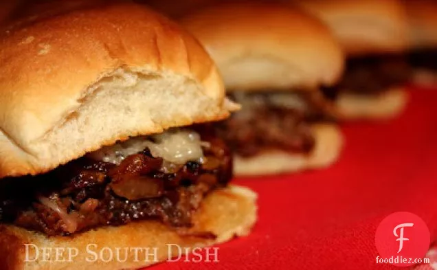 तीन लिफाफा क्रॉकपॉट रोस्ट बीफ