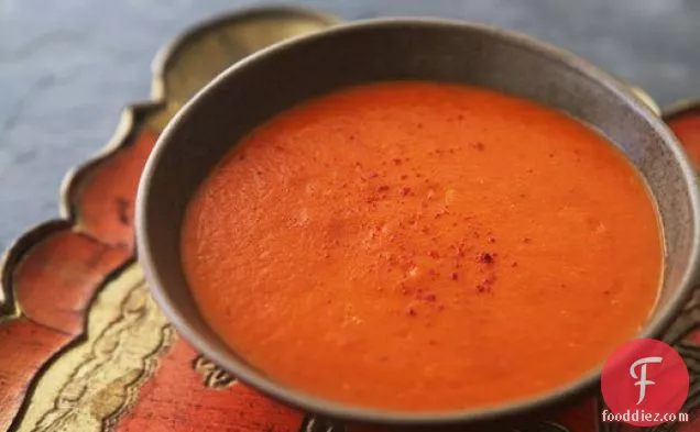 भुना हुआ लाल मिर्च आलू का सूप