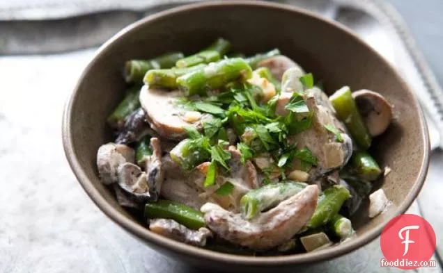 Creamy Green Beans and Mushrooms