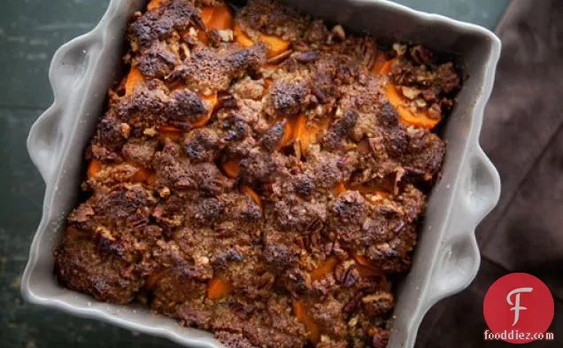 Maple-Glazed Yams with Pecan Topping