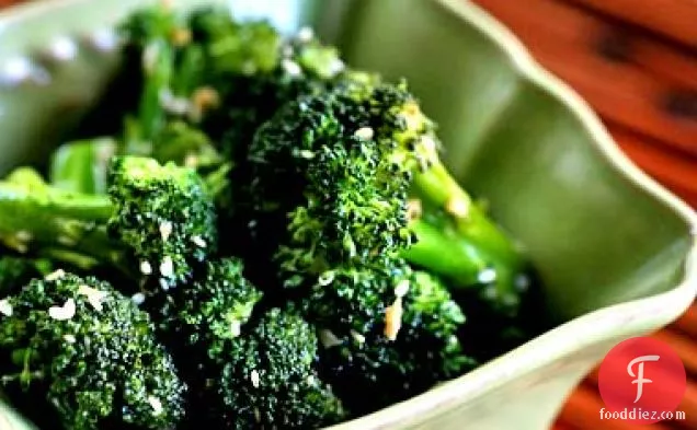 Broccoli Stir Fry with Ginger and Sesame