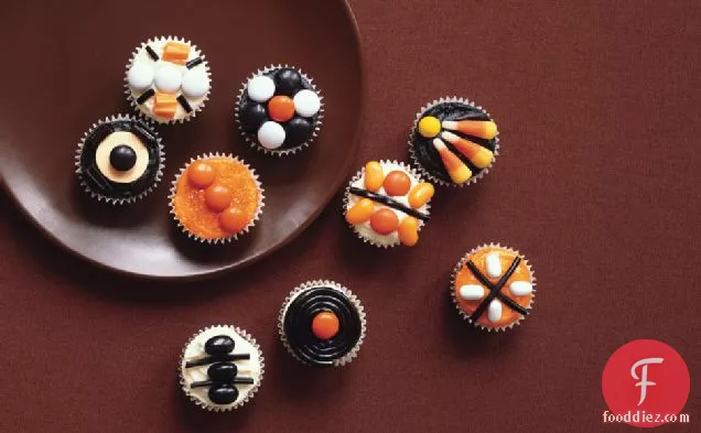 Mini Halloween Pumpkin Cupcakes