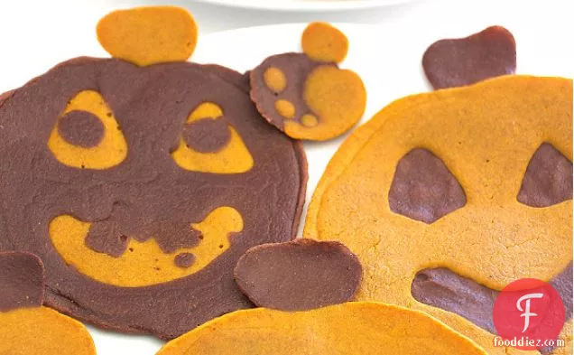 Chocolate Pumpkin Jack-o’-lantern Pancakes