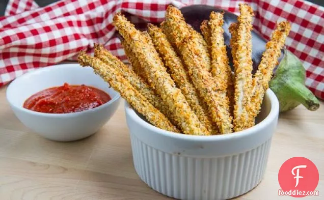 Crispy Baked Eggplant Fries with Marinara Dipping Sauce (aka Eggplant Parmesan Fries!)