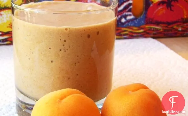 Summer Spiced Apricot Smoothie
