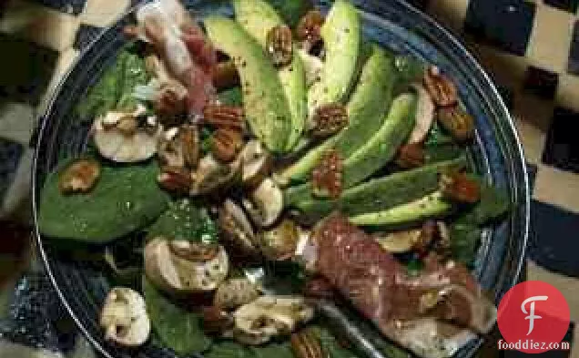 Avocado and Pecan Salad