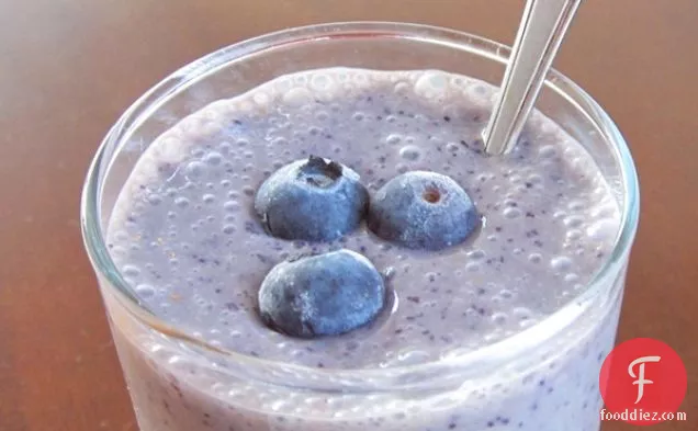 Blueberry and Flaxseed Smoothie