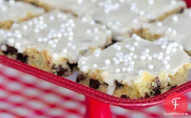 Banana Chocolate Chip Sheet Cake with Sweet Maple Icing