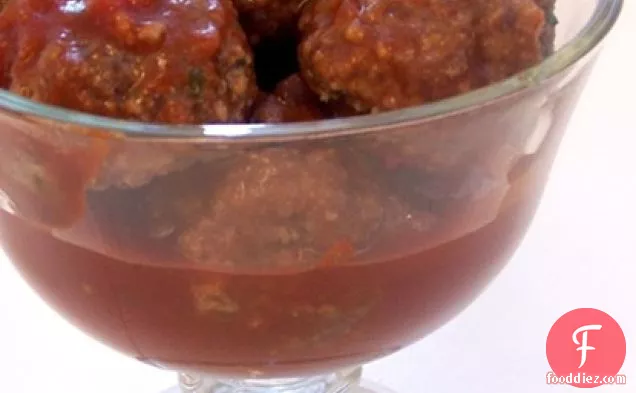 मीठा और खट्टा लस मुक्त मीटबॉल