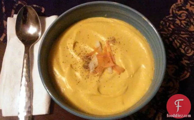 Creamy Cauliflower Carrot Cashew Soup