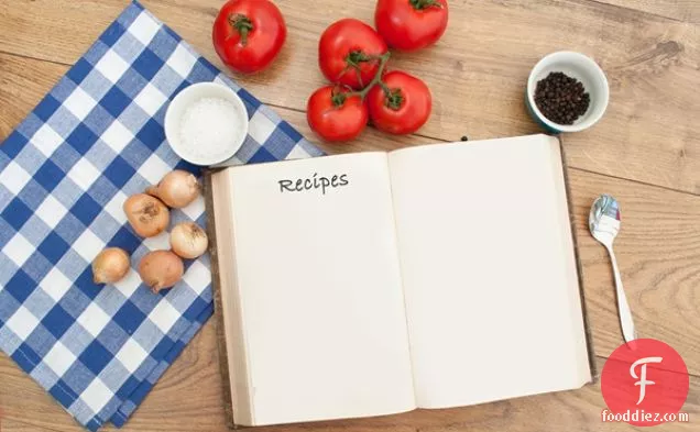 कैल्शियम युक्त घुंघराले केल के साथ कीमा बनाया हुआ बीफ़ (अंडा-मुक्त, लस मुक्त, अखरोट-मुक्त, सोया-मुक्त)