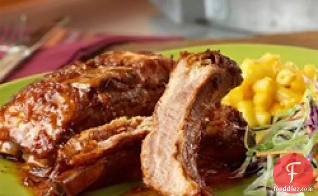 धीमी गति से पकी हुई मीठी और मसालेदार बेबी बैक रिब्स