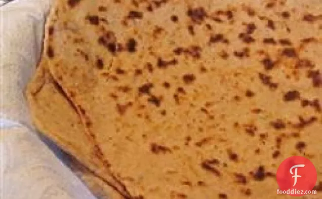 पियादिना रोमाग्नोला (इतालवी फ्लैट ब्रेड)