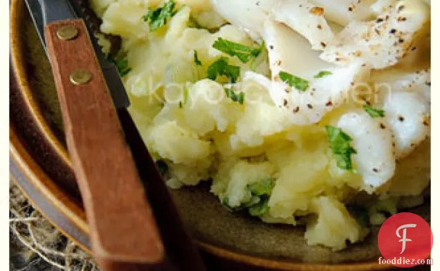 उबले हुए कॉड, चैंप और सरसों की चटनी