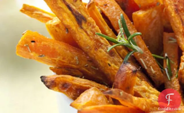 भैंस की सूई की चटनी के साथ बेक्ड शकरकंद फ्राई