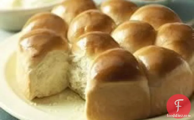 Classic Dinner Rolls