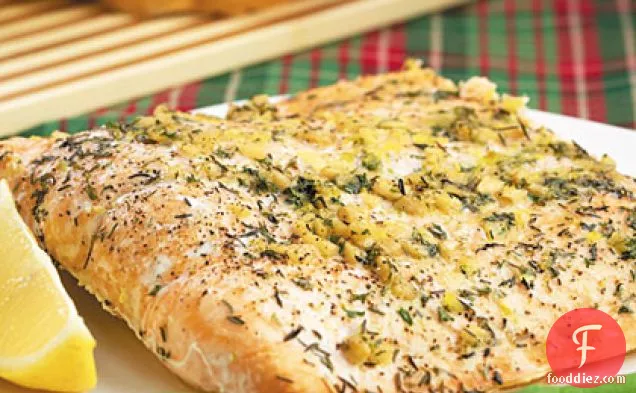 भुना हुआ साइट्रस-जड़ी बूटी सामन