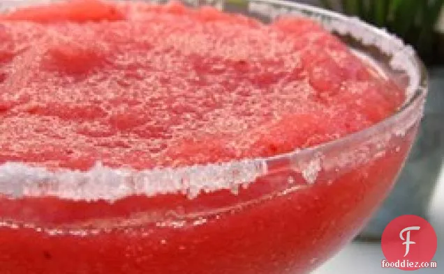 अंतिम जमे हुए स्ट्रॉबेरी मार्गरीटा