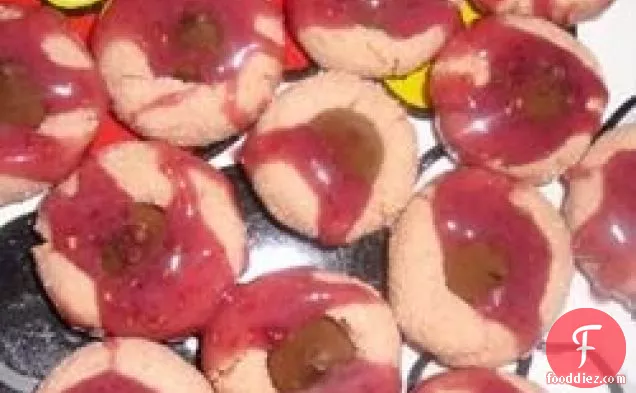 रास्पबेरी बादाम चुंबन कुकीज़