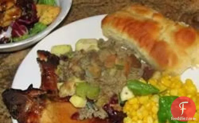 बोर्बोन एप्पल साइडर और हनी ग्लेज़ेड पोर्क चॉप्स