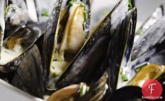 Steamed Mussels- Moules Frites