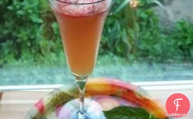 Juicy Fruit Punch with Champagne