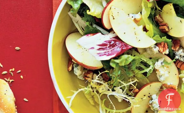 Pear-Goat Cheese Salad
