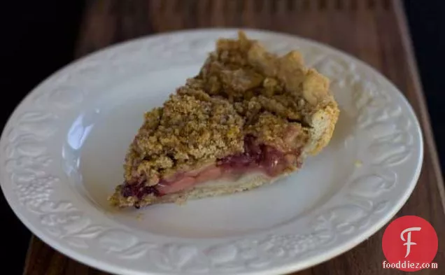 Joe’s Awesome Pear Apple Cranberry Pie with Gingersnap Topping