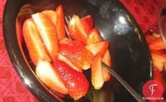 Fresh Strawberries with Balsamic Vinegar