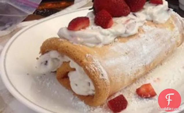 Angel Food Cake and Strawberry Cream Roll