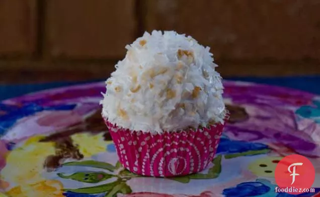 व्हाइट माउंटेन नारियल कपकेक