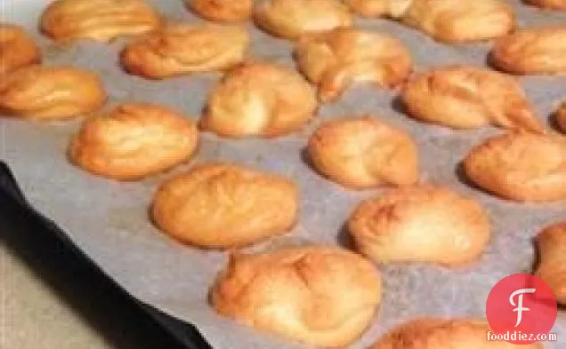 लो कार्ब फ्लेवर्ड मेरिंग्यू कुकीज